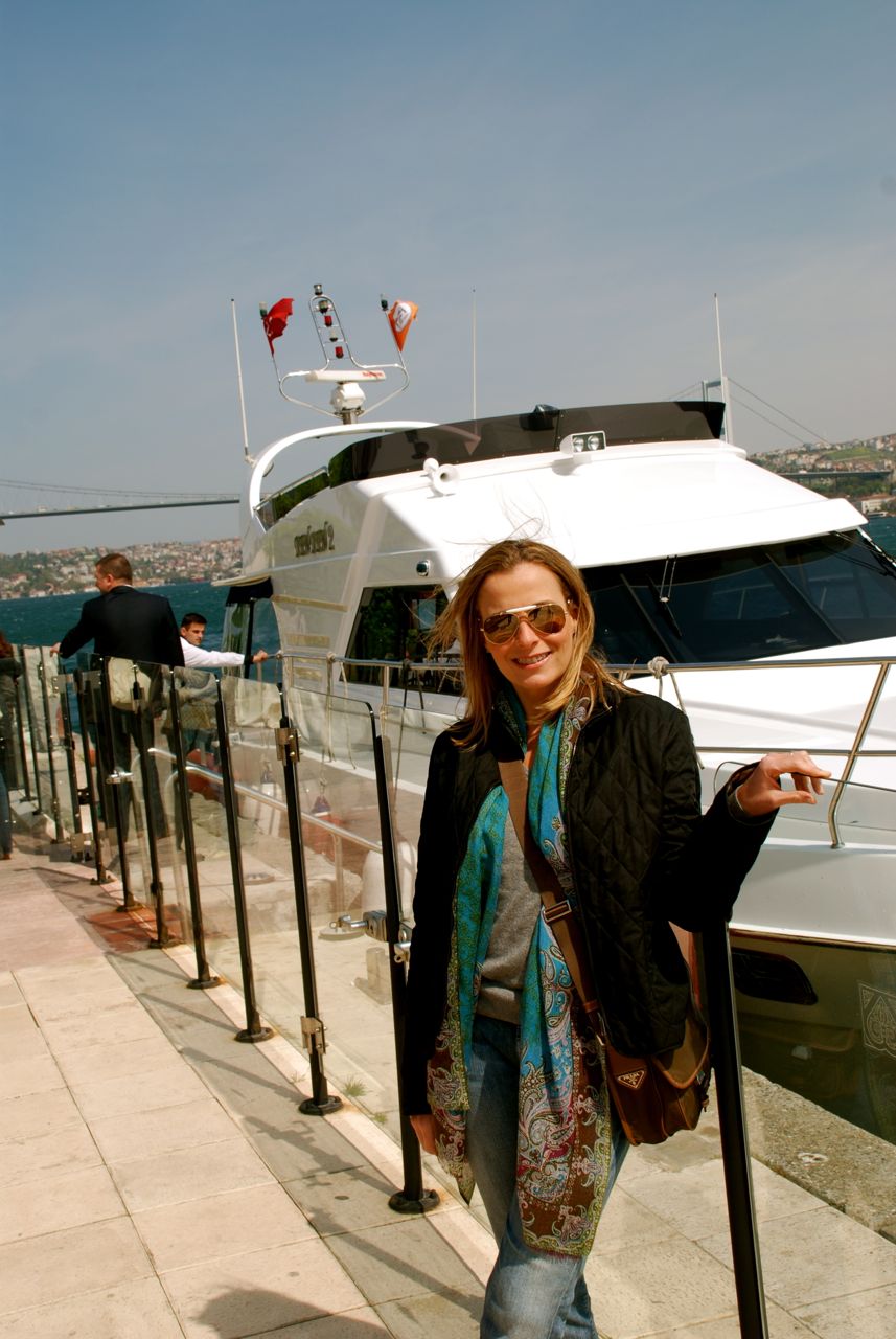 Ciragan boat valendo