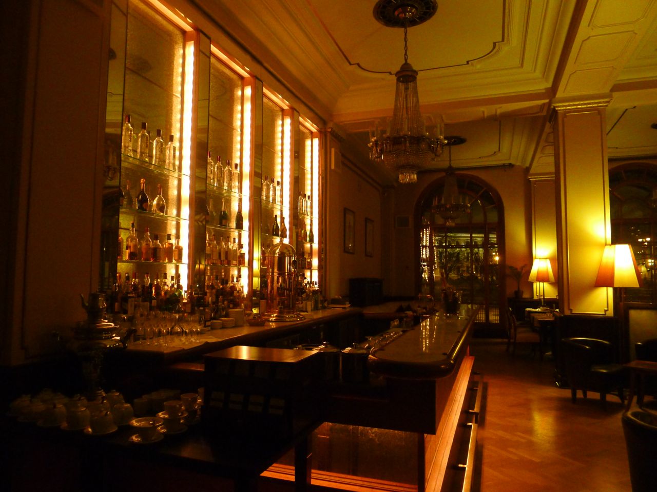 Astoria Davidov bar
