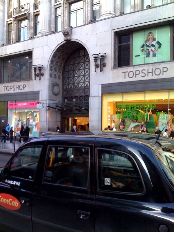 Topshop_Oxford_Street_London_2014