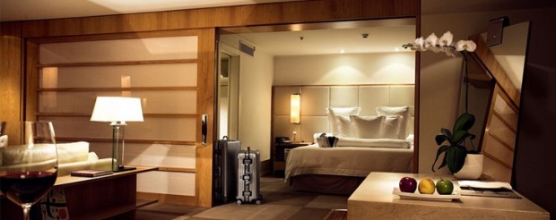 Hotel-Emiliano-Suite-Bedroom