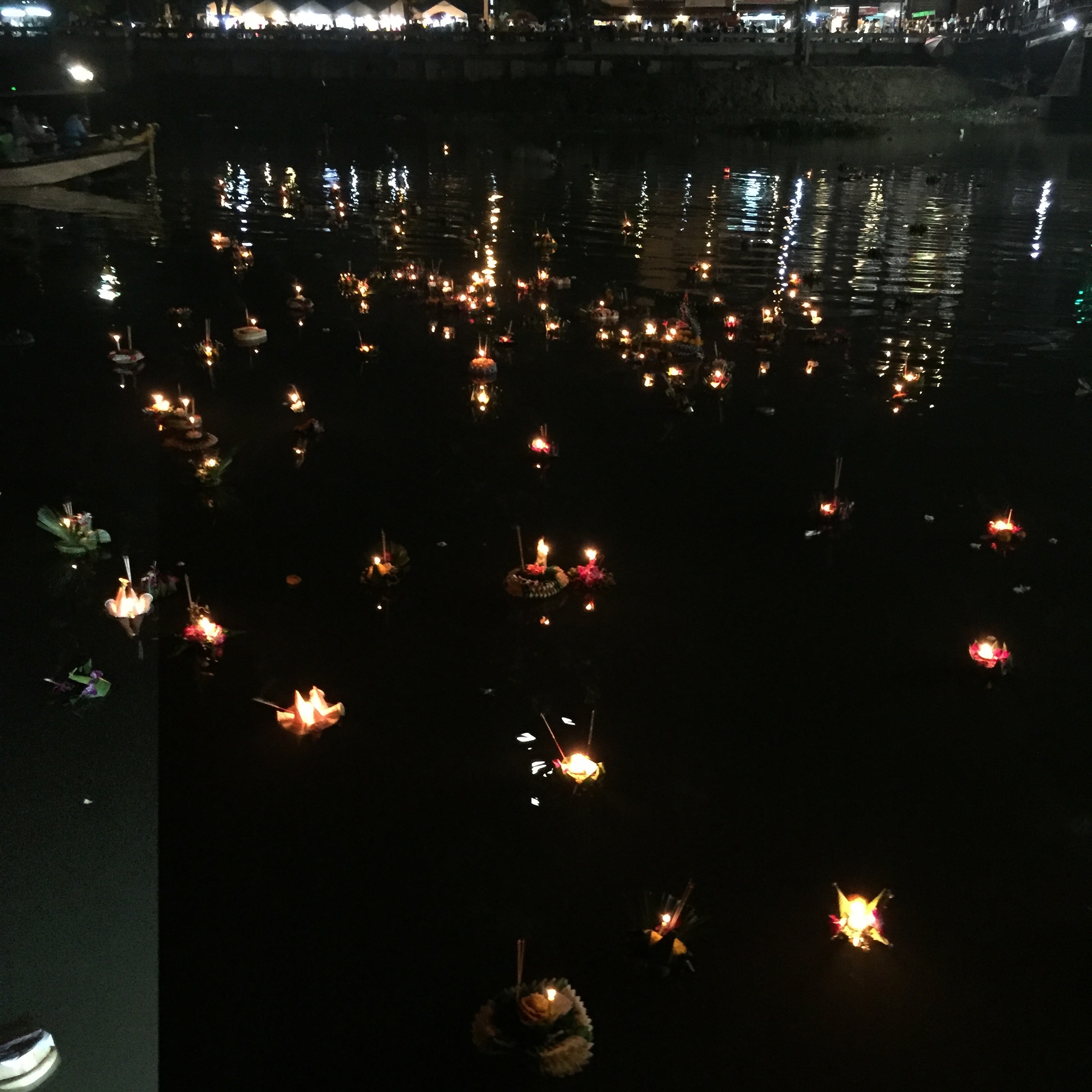 Festival de luzes na Tailândia