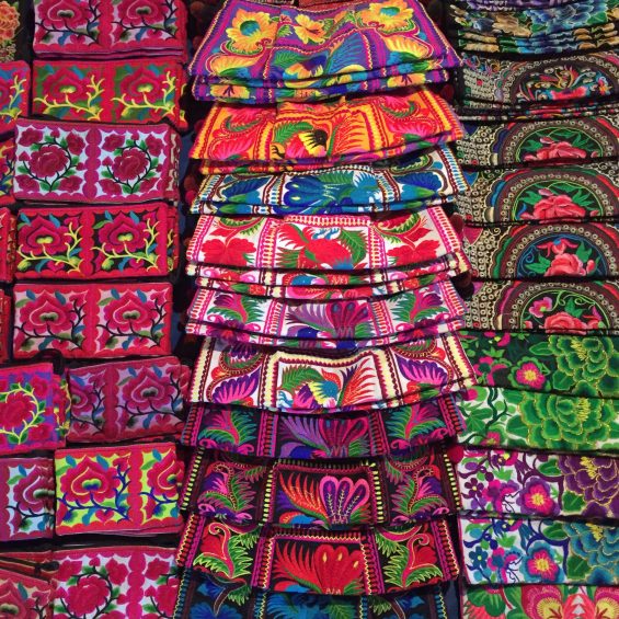Luang_Prabang_Laos_mercado_Noturno_17