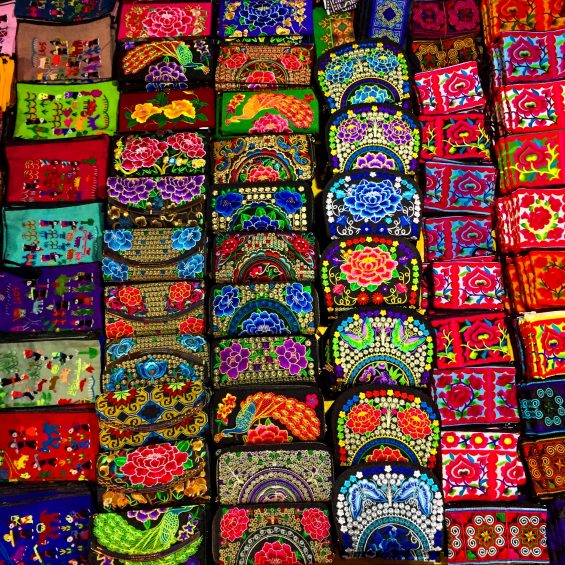 Luang_Prabang_Laos_mercado_Noturno_1